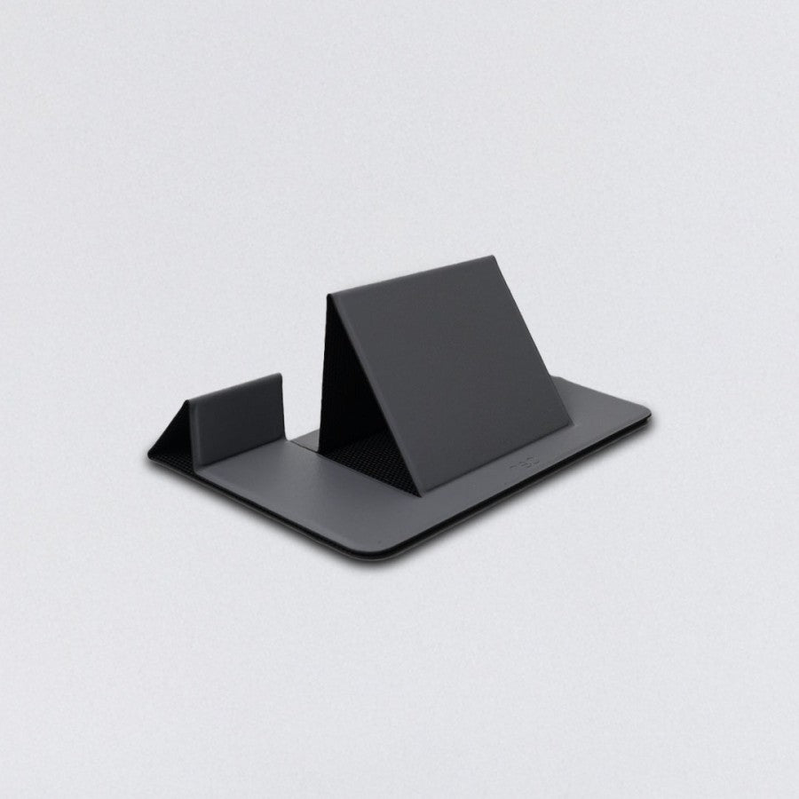 Noir Neo Trifold