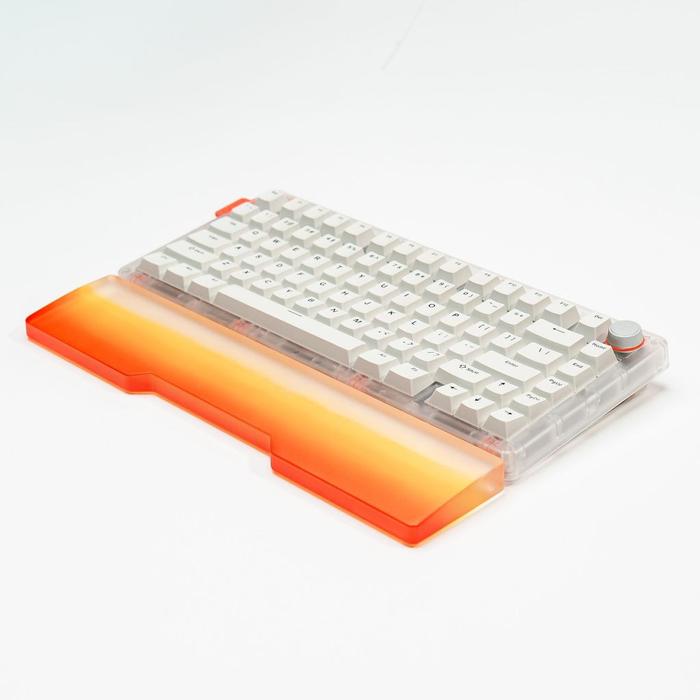 Press Play Essential Acrylic Wrist