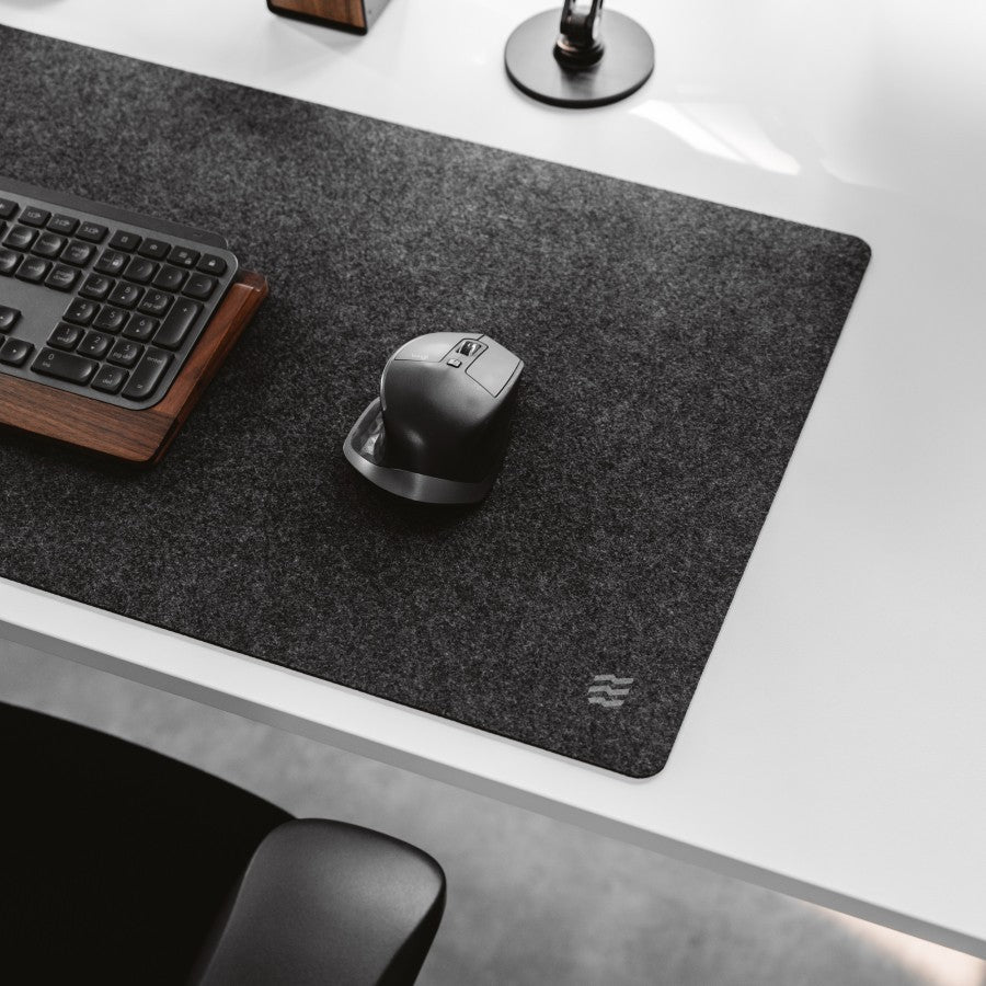 easee Wool Felt Deskmat